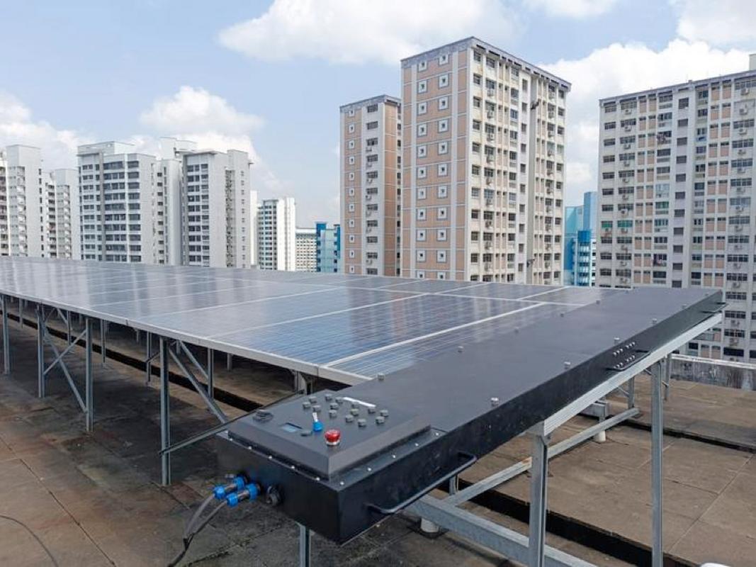 etavolt公司开发的先进再生技术,使用高强度照明设备修复太阳能电池板